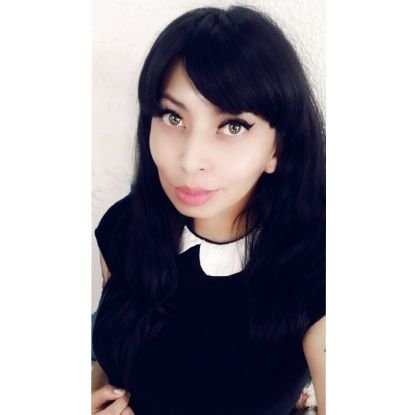 Itzumibc's profile picture. Estudiante de periodismo, me dedico a ser cursi, noctambula, adicta a la cafeina, intensa y mala ondita.