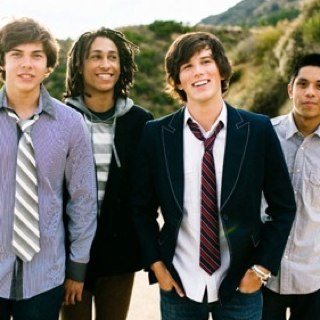 A fansite dedicated to letters that fans wrote to Allstar Weekend. always follow back(: send your letters to dearallstar@gmail.com