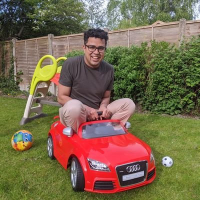 Passionate about politics and detest injustice of any kind. Anti-war! Pro-transparency! Fan of Man Utd, Monk, the 80s film Twins, and many more...