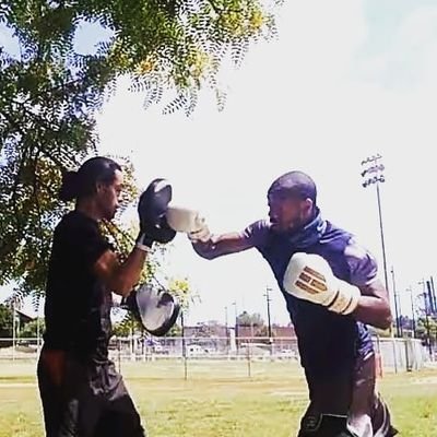 my name is Kj I love sports, music, going out to eat, and meeting new ppl/making great memories wanna know anything else hit my line up😁😁
