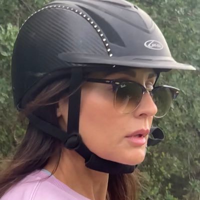 pinkarcuri's profile picture. Patriot
