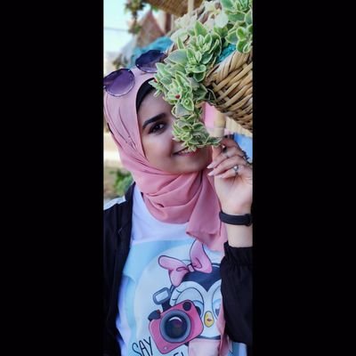 hadirebrahim95's profile picture. Ce serait formidable si nous pouvions consolider l' amour qui ne laisse pas de place pour la haine dans nos cœurs ❤