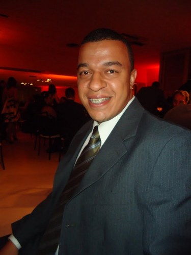 Sou diretor da Líder Bh empresa credenciada a Rede Imvista, Avaliador Judicial, com especialização no mercado Imobiliário.