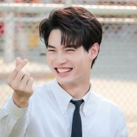 ตัววุ่นวายของใครสักคน (@paphatsorntaey) 's Twitter Profile