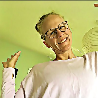ChemistryBex's profile picture. Lover of science, chemistry teacher, yogi, surfer and mother of girls.