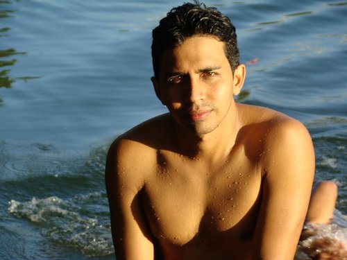 Advogado, eterno estudante.
Busco meu objetivos.