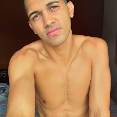 Alexandeoo's profile picture. GAY, Nadador 🏊‍♂️, 26 años, Soltero, IG: @alexandeoo #Followme, Estudiante de contaduria 🔰📚,me gusta disfrutar con mis amigos 🍻🥃🕺, la playa ❤🍾.