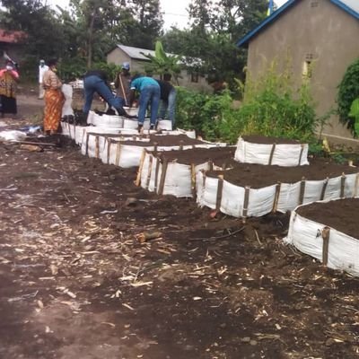 Volunteering is not having time, is having Heart 🇷🇼 ❣️

💪

                                                 Amaboko yacu azagukorera #Rwanda