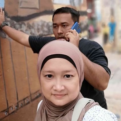 lubnazarol's profile picture. Lets Live Lagom ☕️ 📖