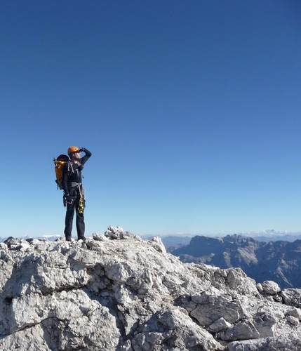 strangeloop_'s profile picture. better, stronger, faster