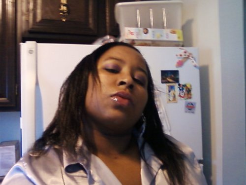 Ask me to my face what u wanna know, if i choose to answer u i will!!!! LoL hint hint (if u don't like big girls no need to bother ya dig!!!!