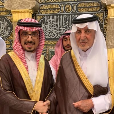 ( شاعر ) وإعلامي مرخص من @Gmedia_sa .. ومعد ومقدم برنامج رموز منطقة عسير .. مرحبا الف بالجميع للتواصل والإعلانات واتس : 0547470718 .. موثوق 384531 رخصة فال