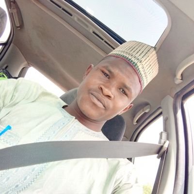 Small scale entrepreneur.
paramedic in training.
Peace lover
Truth defender ✊