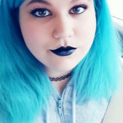 Just a simple weirdo trying to make art...and occasionally posting photos of her animals.