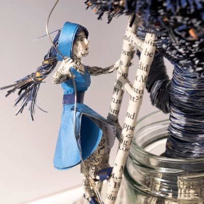 saltandpaperde1's profile picture. Freelance Graphic Designer and Illustrator and Sculptor of old books and recycled paper!