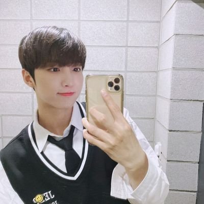 Honey_HanaPrism's profile picture. Instangram @Seok_jinmi
We Heart It.  https://t.co/4F9oF5fLya
Kakao Takl Elizabeth 0304
Facebook https://t.co/Jd7kwpqk0b
