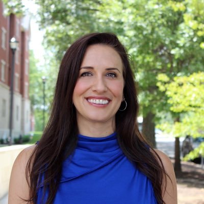Honors & Gender Studies prof, identical twin of @CaraTuttleBell. Pronouns: she/her.