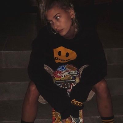 all0lola's profile picture. we can be beautiful, just not today .Yehlsin.