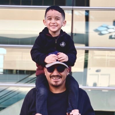 Goldencrispy21's profile picture. kicking rocks and licking lemons