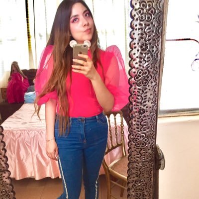 Soy fria como el viento... Peligrosa como el mar... Dulce como un beso 💋 Como un potro sin domar... ✨📿⚔️🔱💜❤️🔥♀️📿⚔️✨