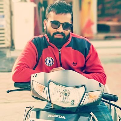 MrVikra19181386's profile picture. 