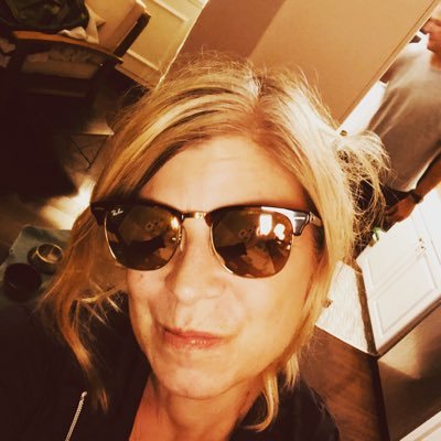 susieach's profile picture. Artist, designer, murderino, dog lover, feminist, American Canadian.