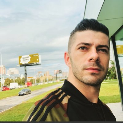 adam_makula's profile picture. IG : peau_de_chagrin