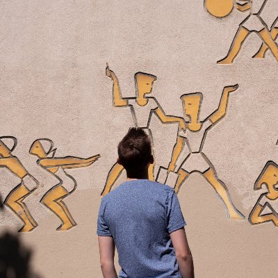 SebGremm's profile picture. Freelancer. Interested in all digital stuff 🤓