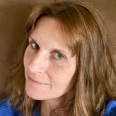 stacylmead's profile picture. 