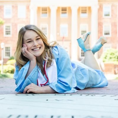 marissa_rparker's profile picture. ♡ vita brevis, ars longa ♡
cat mom, soon to be corgi mom