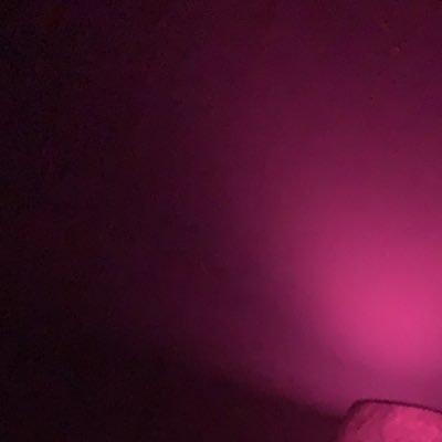 hey 🍓bbys, welcome! 18+ // nsfw content 🍓 dm for purchase! who doesn’t want to be entertained during this quarantine? sc: strawbbylucy