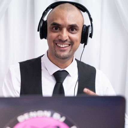 OPS Manager by Day!
Fun,Crazy Cancerian DJ with a Twist of Passion & Romance by Nite!
Music, It's food to my Soul!
Insta: Dj_Funky_Fugee
For Bookings:0844410007