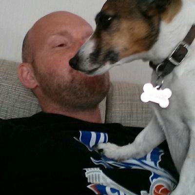 martin_woof's profile picture. Love my country, so far right