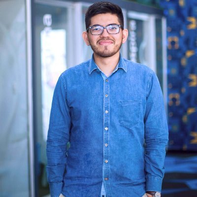 cesaramirezsv's profile picture. Everyone is an alien somewhere 👽👾🪐