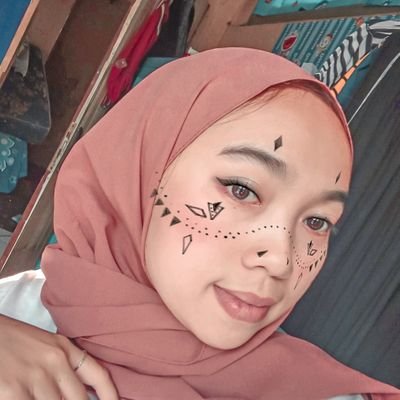 Mahkluk biasa.