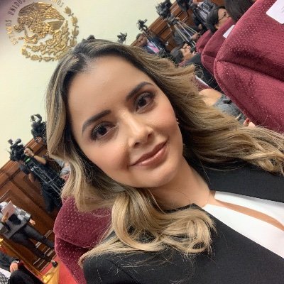 Jueza de Distrito. Maestra en Derecho Constitucional.   Tamaulipeca por nacimiento, chilanga de corazón y chiapaneca en construcción 🇲🇽.