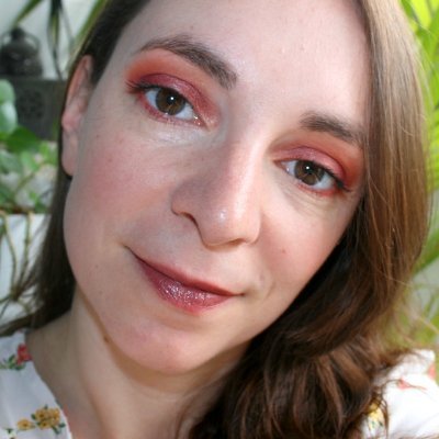 Aurore
#Blogueuse #Beauté trentenaire à la découverte des #cosmétiques #bio et #naturels.
Maman d'une petite Juliette :)
Contact : choupnbeauty@outlook.fr