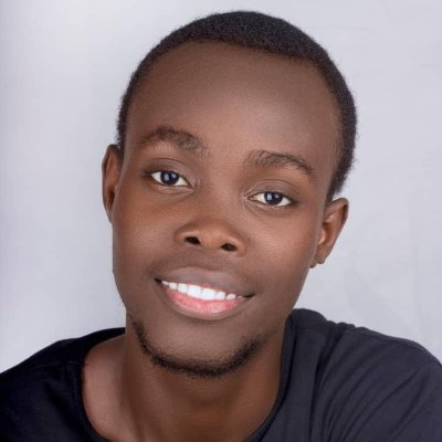 Passionné du Digital Marketing, Je suis un Community Manager, Graphiste et Rédacteur web. Calme de nature, jovial, toujours souriant, sympa.