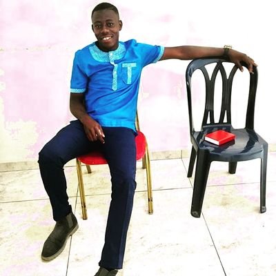 TrahDje's profile picture. Mon côté drôle me rend cool