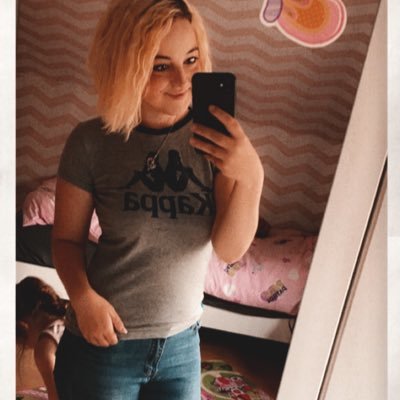 janine55254816's profile picture. • Harry Potter 🦉• 27 years