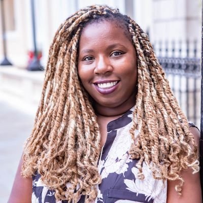 Freelancer | Education Programme Manager @royafrisoc | Judge @blueprint_ed | Writer @maamebluewrites | Views my own | #representationmatters #blacklivesmatter