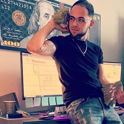 fxtradedubai's profile picture. I'm a Forex Trader who loves Coaching people to their Financial Freedom via Forex Trading and Best Invest Platform. 
👉 Follow & DM to Learn 📉
NEVER BE BROKE.