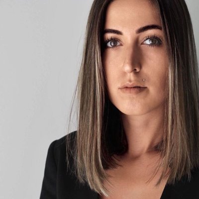 Family First. CEO of @hellodesigngrid. Online Marketing Trainer. Foodie 🍕Traveler ✈️ Artsy 🎨 Believer in community-driven business 👥