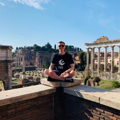 h0w35's profile picture. 