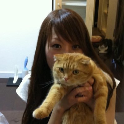 医学部再受験を看護師常勤で働きながらしていますが自分には両立は厳しくバイト生活になる道を模索中です 。。 ぜひ仲良くして頂けると嬉しいです!