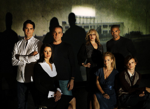criminals biggest fan.:D 
love them soo much! 
wish AJ and paget stayed tho:(