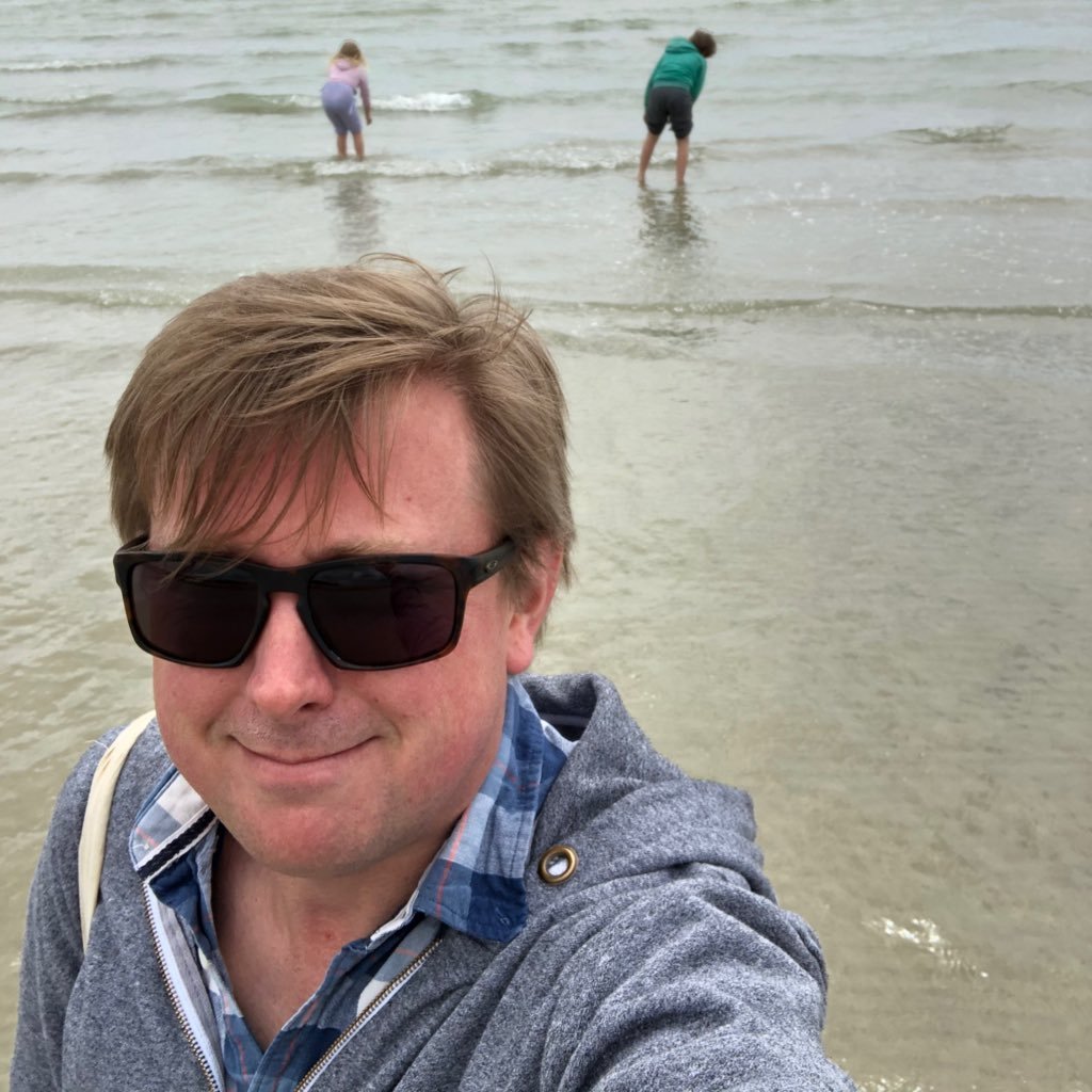 LeonMarketeer's profile picture. Experienced marketeer, dad, foodie, geek with a West Wing addictions. Currently working in Healthcare and appliances. #ostomy #urology Opinions are my own.