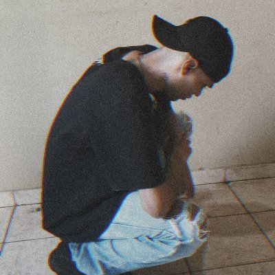 CANTOR/COMPOSITOR
escuta meu som lá quase 30K!!