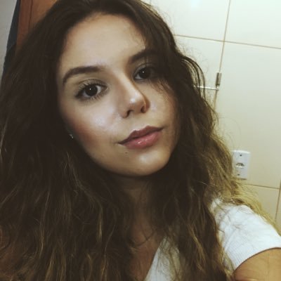 🌜cada um oferece o que transborda no coração🌛
