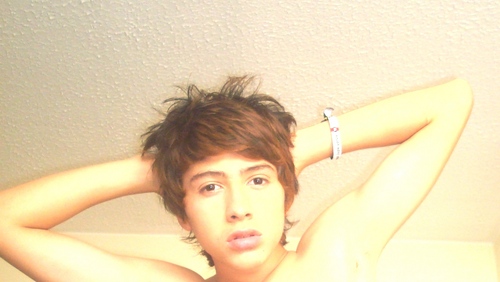 AnDeCiThOoO's profile picture. 